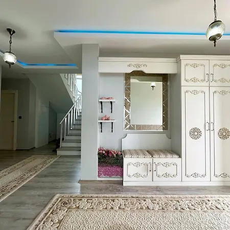 Ima Deluxe Villa *